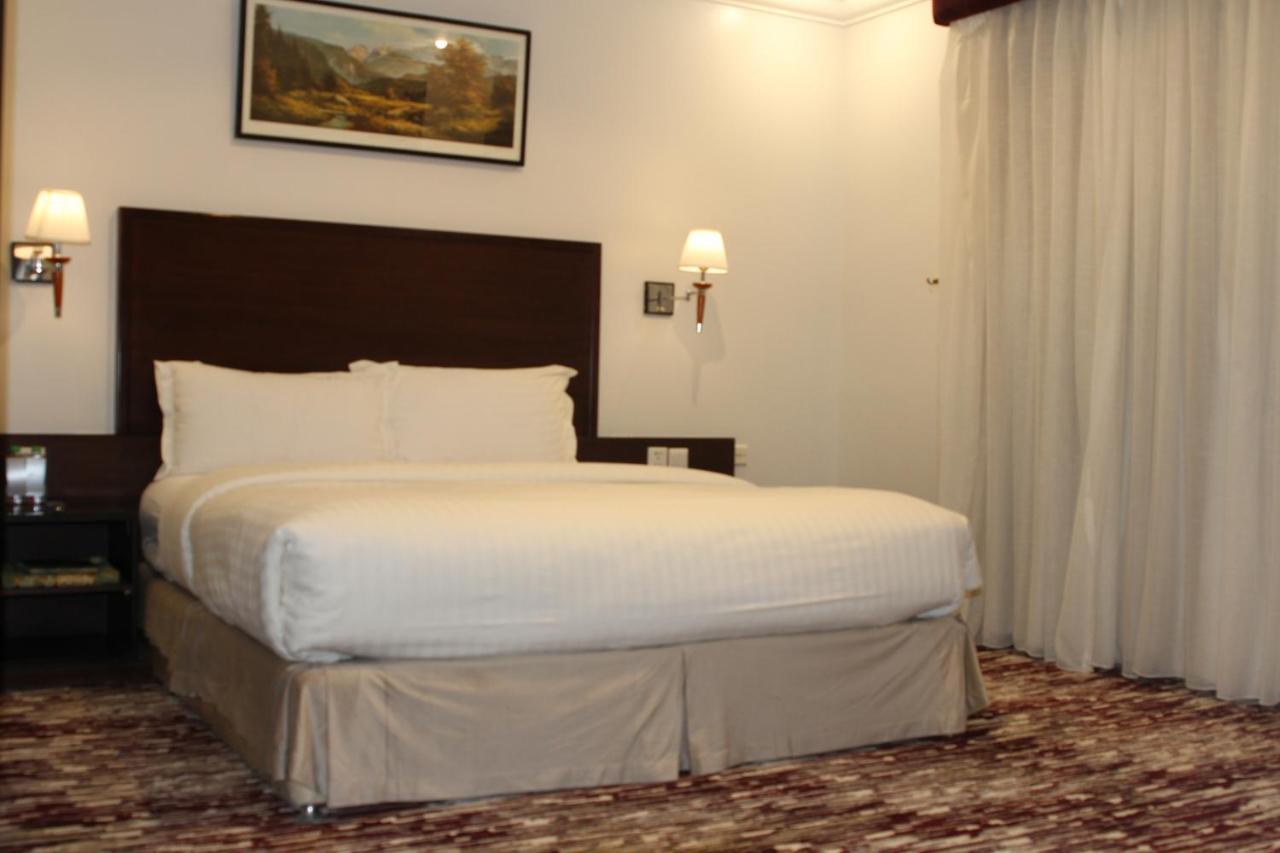 Carawan Al Khaleej Hotel Olaya Riyadh Exterior photo